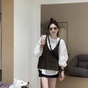 Early Autumn Korean Minimalist Slimming Shirt and Knit Vest and Skirt Pants Three Piece Set